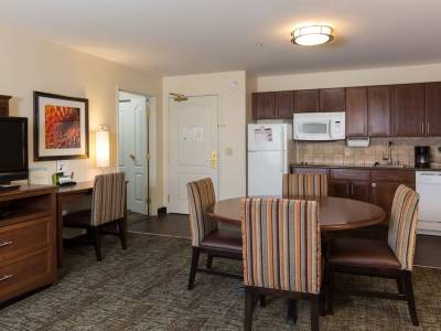 Staybridge Suites Toledo-Maumee