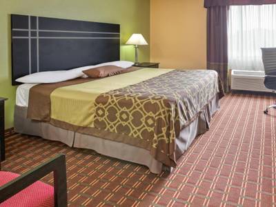 Super 8 Motel - Houston / I-10 / Federal Road