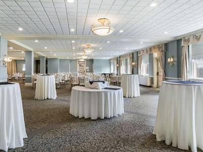 Traditions At The Glen Resort And Conference Center