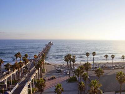 Wyndham Oceanside Pier Resort