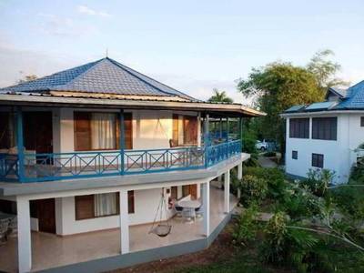 Negril Treehouse Resort
