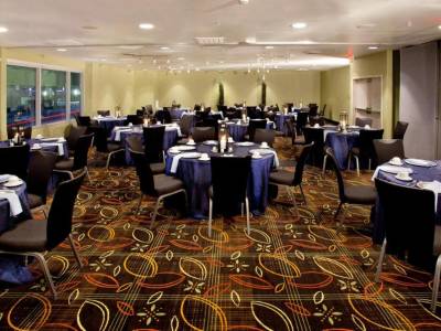 Holiday Inn Tulsa City Center