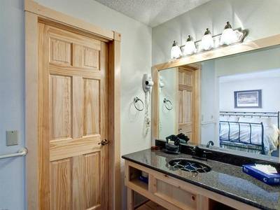 Pine Ridge Condominiums