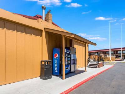 Quality Inn & Suites Airport Convention Center