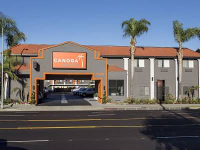 Canoga Hotel