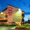 Red Roof Inn Louisville Fair & Expo - Erwachsenenhotel ab 18