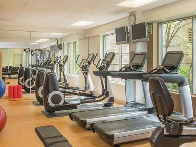 Sheraton Suites Chicago Elk Grove