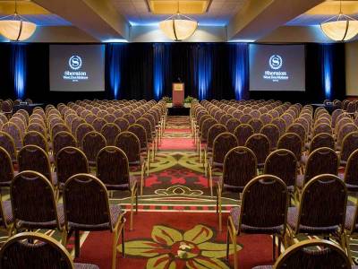 Sheraton West Des Moines Hotel