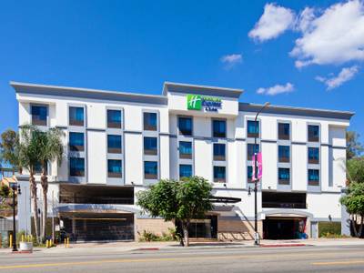 Holiday Inn Express Hotel & Suites Walk of Fame
