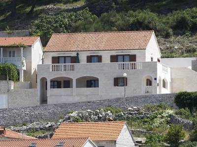 Villa Pucisca (Foto)