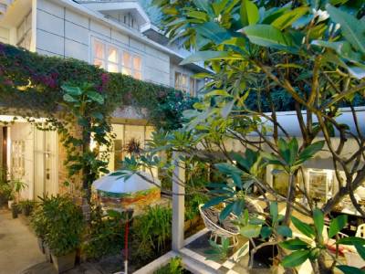 Frangipani Villas 60s