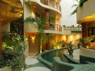 Maya Villa Condo Hotel & Beach Club