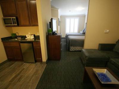 Best Western Plus Avita Suites