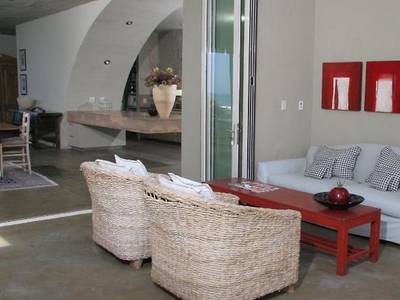 Mosselberg on Grotto Beach