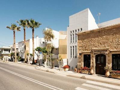 Petradi Beach Lounge Hotel