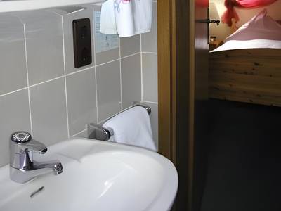 Zum Storchennest Land