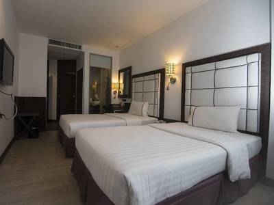 S Sukhumvit Suites Hotel