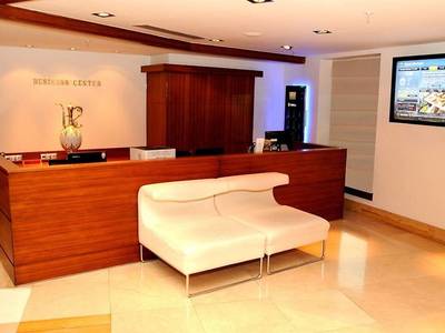 Courtyard Istanbul West