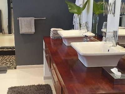 De Kloof Luxury Estate