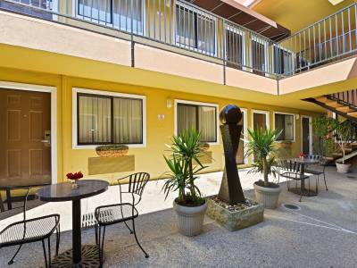 Americas Best Value Inn & Suites San Francisco Airport North