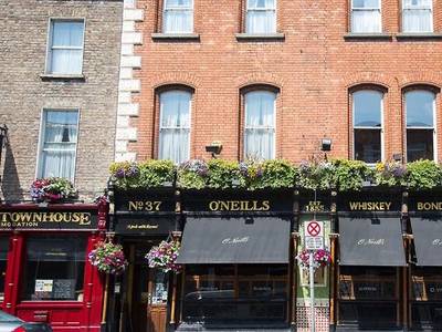 O'Neills Victorian Pub & Townhouse