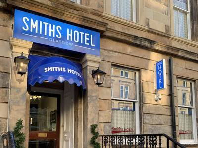 Smiths Hotel - David Donnelly Place