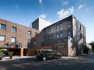 GoGlasgow Urban Hotel