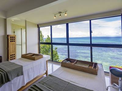 Coco de Mer Hotel & Black Parrot Suites