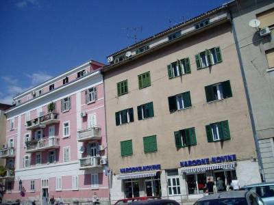 Apartmani Hotel Pavlov