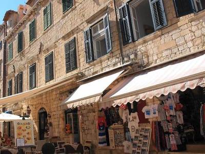 Miro Studio Apartments