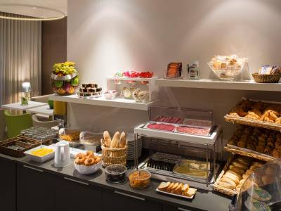 Hotel The Originals Saint-Etienne Sud L´ Acropole