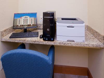 Candlewood Suites Indianapolis East