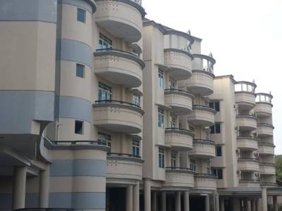 Grand Eska Hotel & Suites