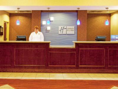 Holiday Inn Express Hotel & Suites Brooksville I-75