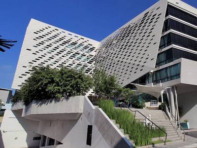 Lit Bangkok Hotel & Residence