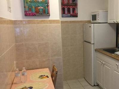 Breakaway Inn Guest House