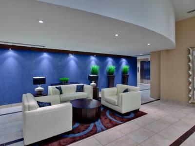 Holiday Inn Express & Suites Chatham South