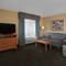 Hampton Inn & Suites Canton