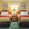 Econo Lodge Inn & Suites