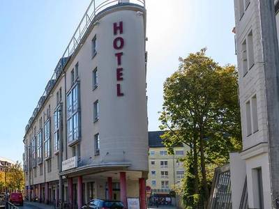 Leipzig City Nord by Campanile