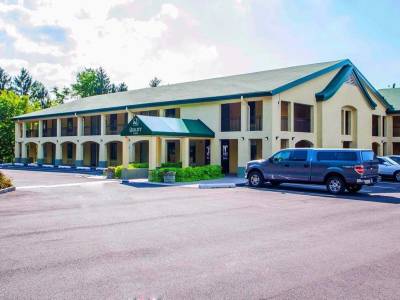 Quality Inn Media