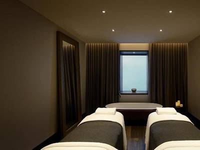 Burbury Hotel (Foto)