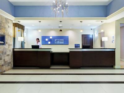 Holiday Inn Express Benicia