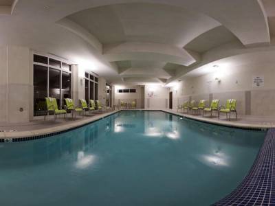 Holiday Inn Hotel & Suites Detroit Metro Airport