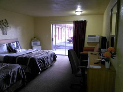 Rodeway Inn & Suites