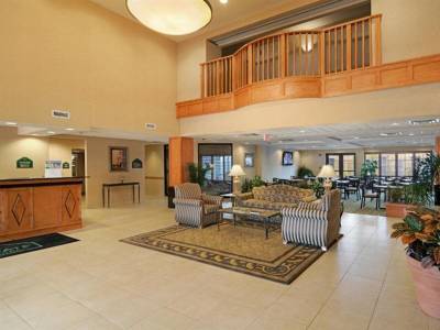 Wingate by Wyndham LaGrange