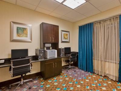 Holiday Inn Express Alpine Southeast (Foto)