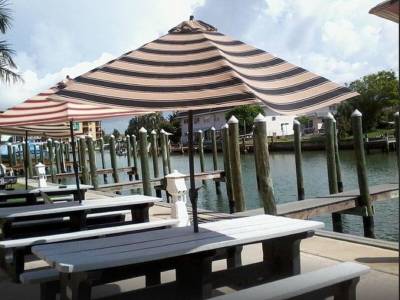 The Bayside Inn & Marina