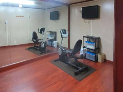 Econo Lodge Inn & Suites Tyler