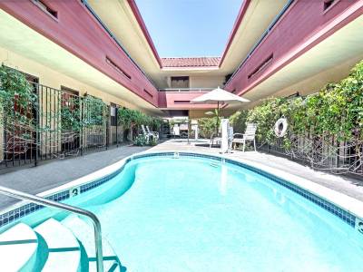 Knights Inn Woodland Hills